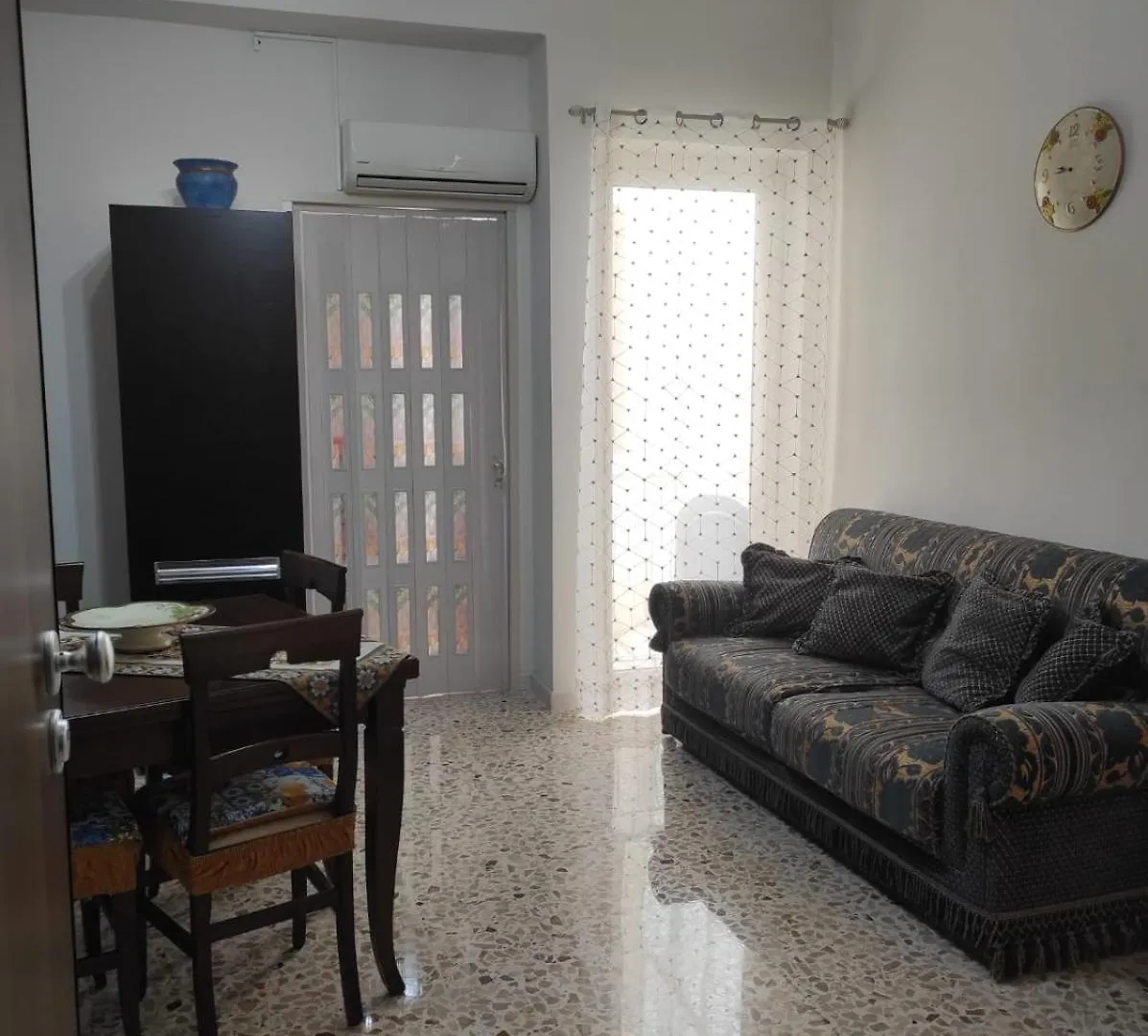 Medea Villa Floridia 0*,